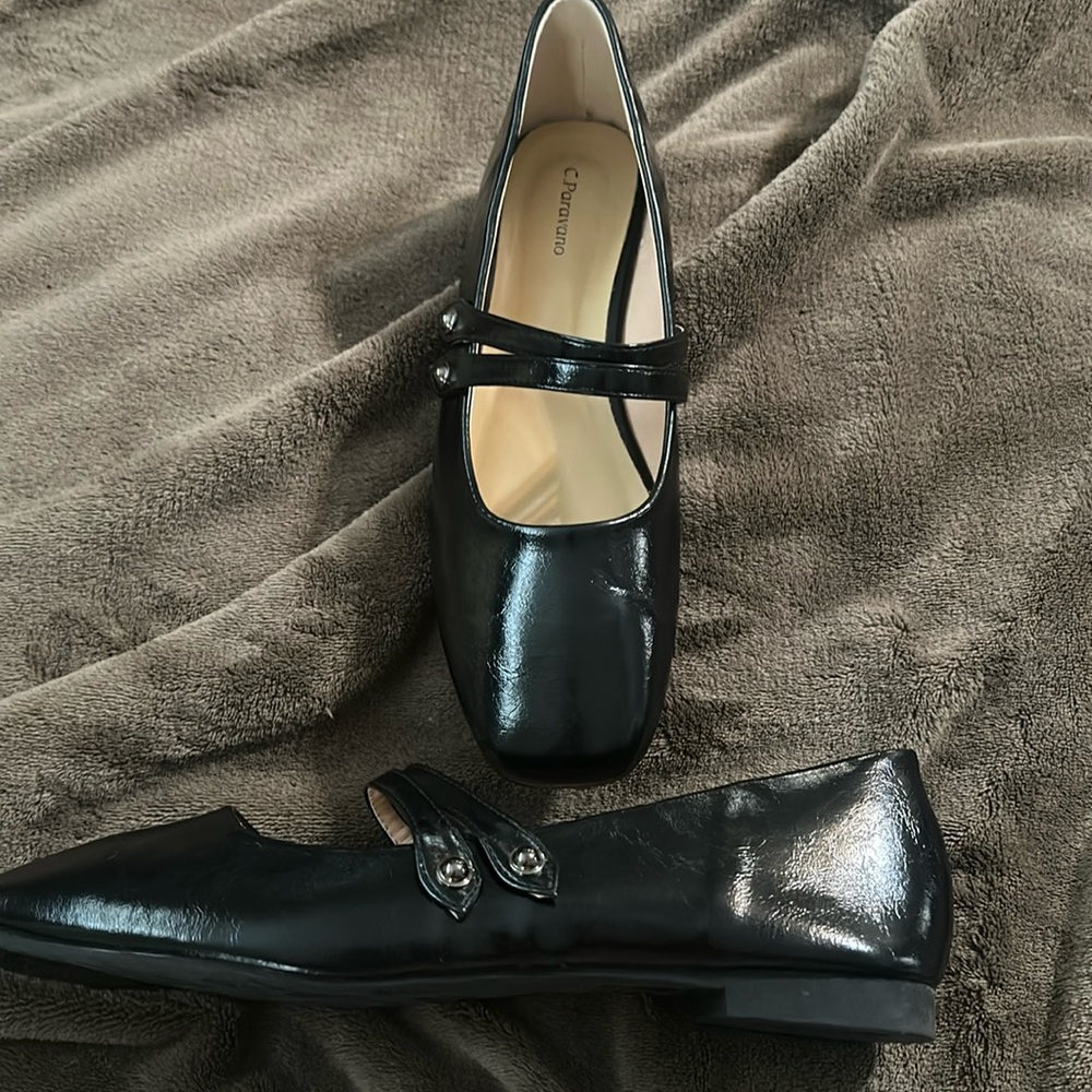 Brand New womens C. Paravano size 10.5